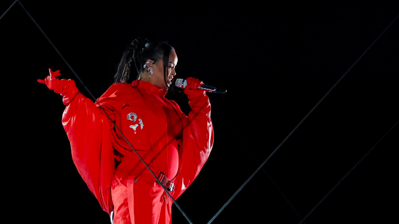Rihanna-superbowl-2023