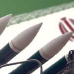 L Iran tire deux missiles balistiques sur le Koweit, les Etats-Unis ripostent et la treve vacille