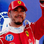 Lewis Hamilton : Premier pilote à remporter une course de F1 avec Ferrari, McLaren et Mercedes.
